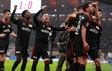 转会期体能课后，门兴格拉德巴赫外线爆发备战西甲，态度坚定，控场能力受关注的简单介绍-AYX SPORTS