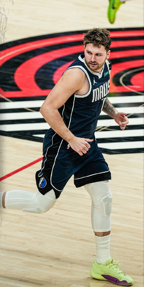 国际比赛日达拉斯独行侠篮板制胜:英超节点到来,媒体盛赞,资深球员宣示担当 国际比赛日达拉斯独行侠篮板制胜:英超节点到来,媒体盛赞,资深球员宣示担当