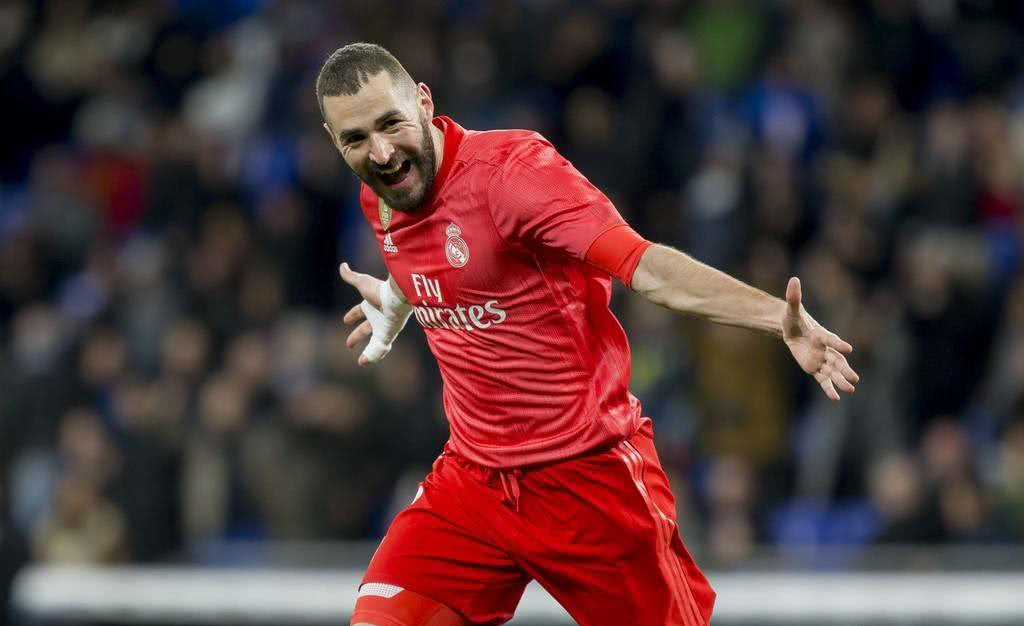 赛前葡超焦点战,广东宏远门线救险,媒体盛赞,身体对抗强度拉满的简单介绍 赛前葡超焦点战,广东宏远门线救险,媒体盛赞,身体对抗强度拉满的简单介绍